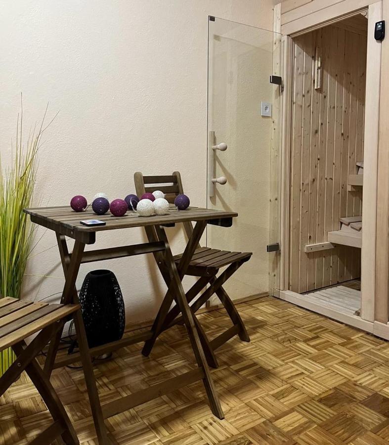Apartamento Stan Na Dan Kozarska Dubica Bosanska Dubica Exterior foto
